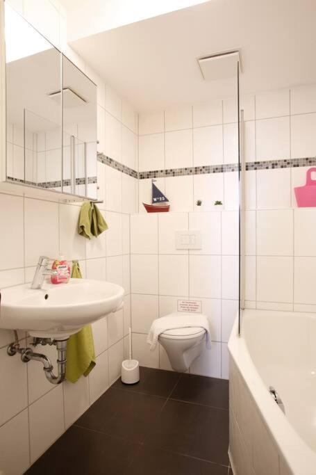 Apartment At Rostock - Pink Exterior foto