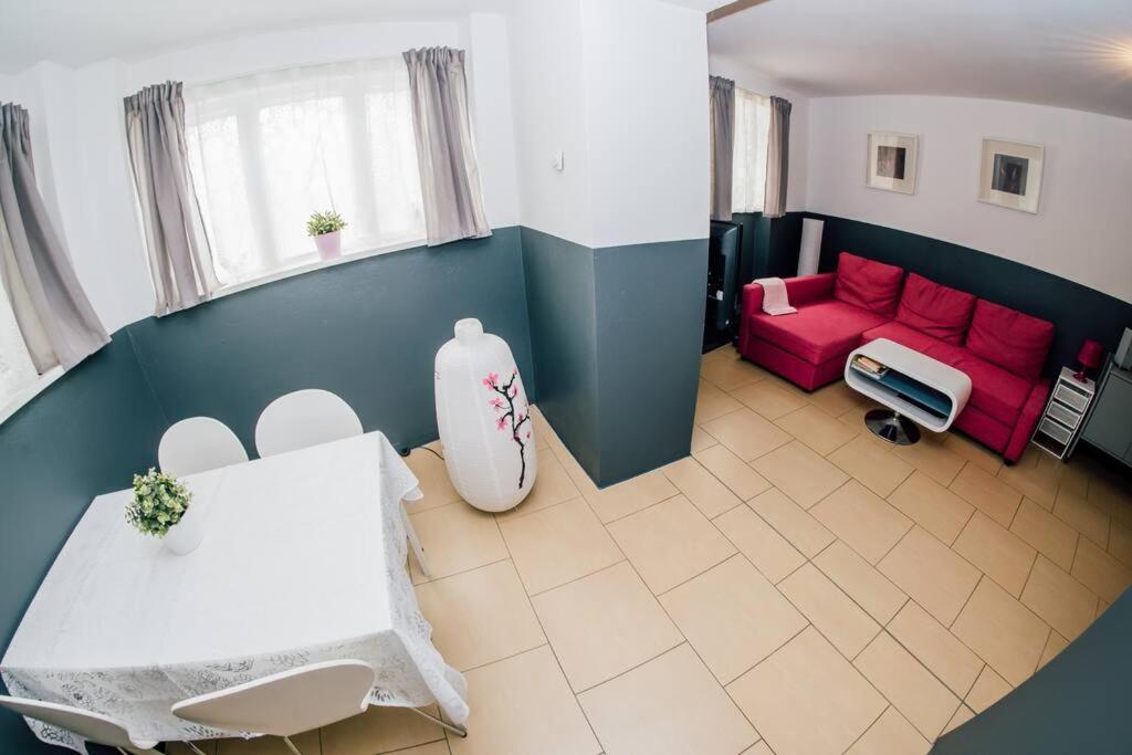 Apartment At Rostock - Pink Exterior foto