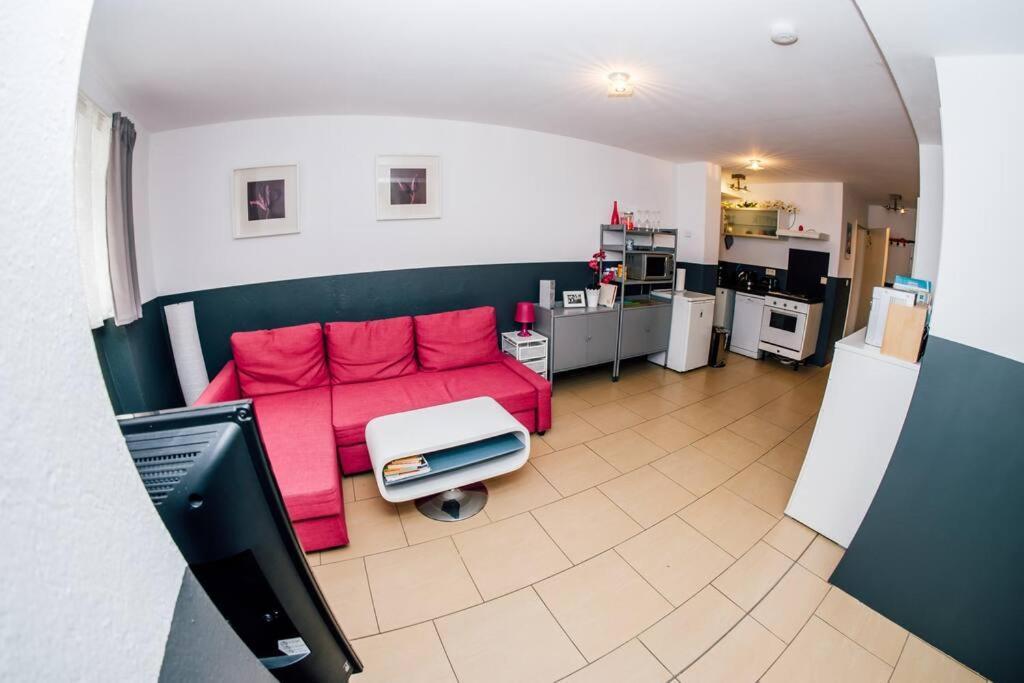 Apartment At Rostock - Pink Exterior foto
